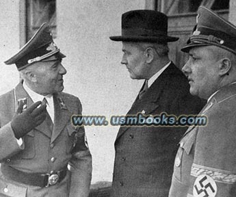 Oberdienstleiter Julius Goerlitz, Reichsleiter Martin Bormann
