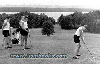 Feldafing students playing golf at the Starnberger See