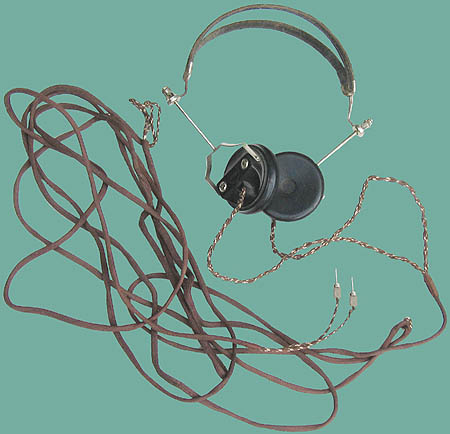 Nazi earphones