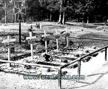 1942 Soldatentod, Nazi soldier graves