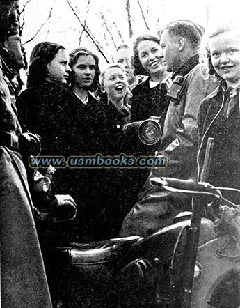 Nazis with Danish girls
