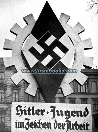 HITLER-JUGEND