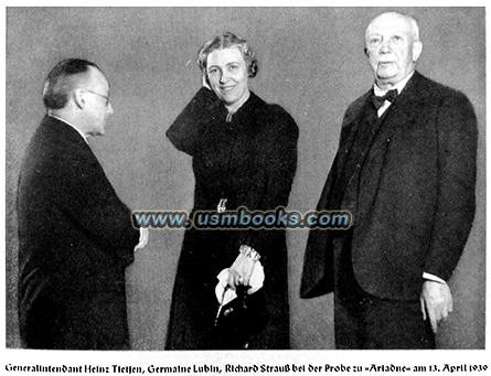 Richard Strauss, Germaine Lubin and General Director Heinz Tietjen during a rehearsal of Ariadne on 13 April 1939