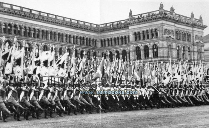 Nazi Fahnenparade Berlin