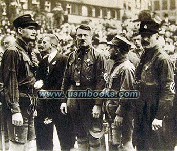 Hitler and Rudolf Hess in Lederhosen