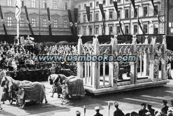 the 1938 event included everything from Hitler’s appearance to parading Edelfrauen (Ideal Women) and Nazi sculpture, to Summer Night celebrations complete with 4th of July-like fireworks
