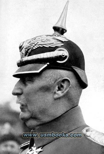 Erich Ludendorff with Pickelhaube
