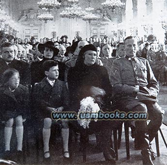 Reinhard and Lina Heydrich Prague funeral Generalmajor Dr. Stahlecker