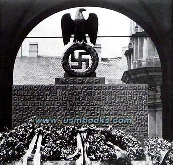 Feldherrnhalle, Nazi Putsch memorial