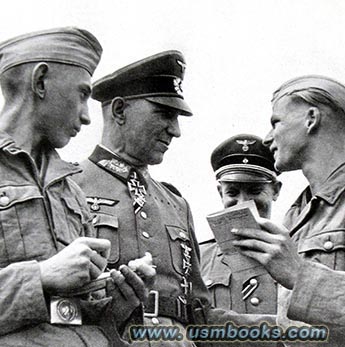  Nazi general with HJ Helfer