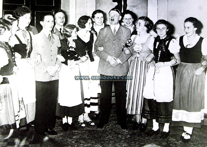 Hitler, Goebbels and female fans