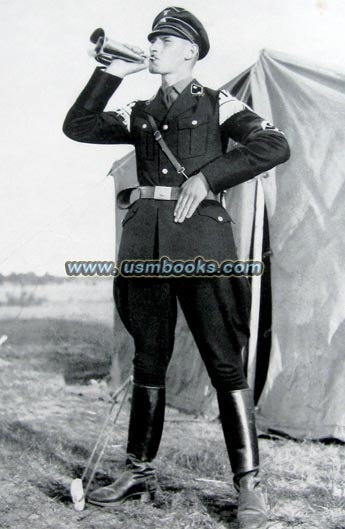 SS-Oberscharführer playing a bugle call